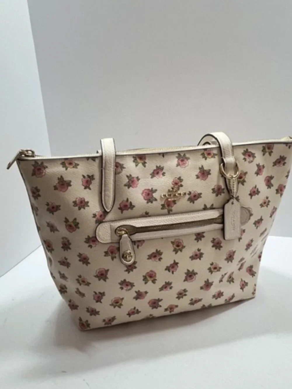 COACH Taylor Tote Coated Canvas Printed with Beechwood Floral Bloom EUC